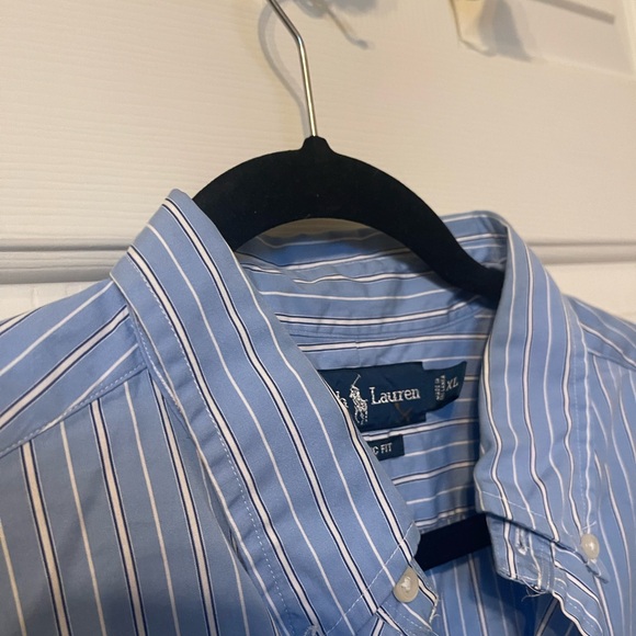 Ralph Lauren short sleeve button down shirt. XL - Picture 3 of 3